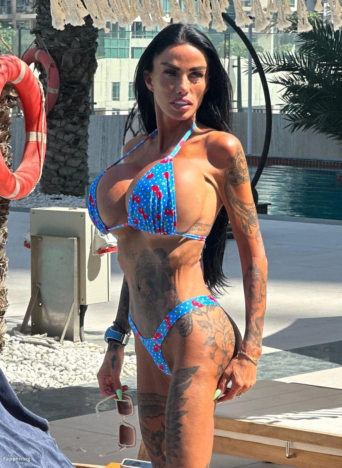 Katie Price Looks Carefree as She Soaked Up the Sunshine in Dubai (59 Photos)
