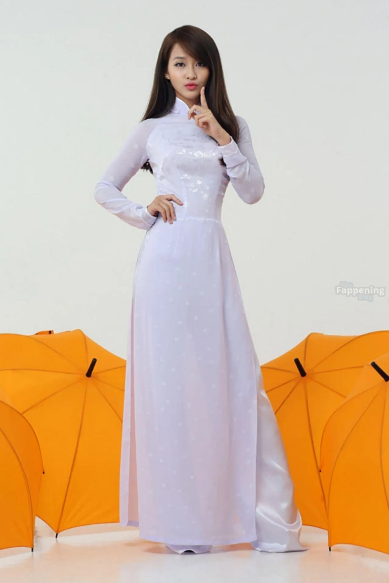 Kha Ngan Sexy Collection (16 Photos)