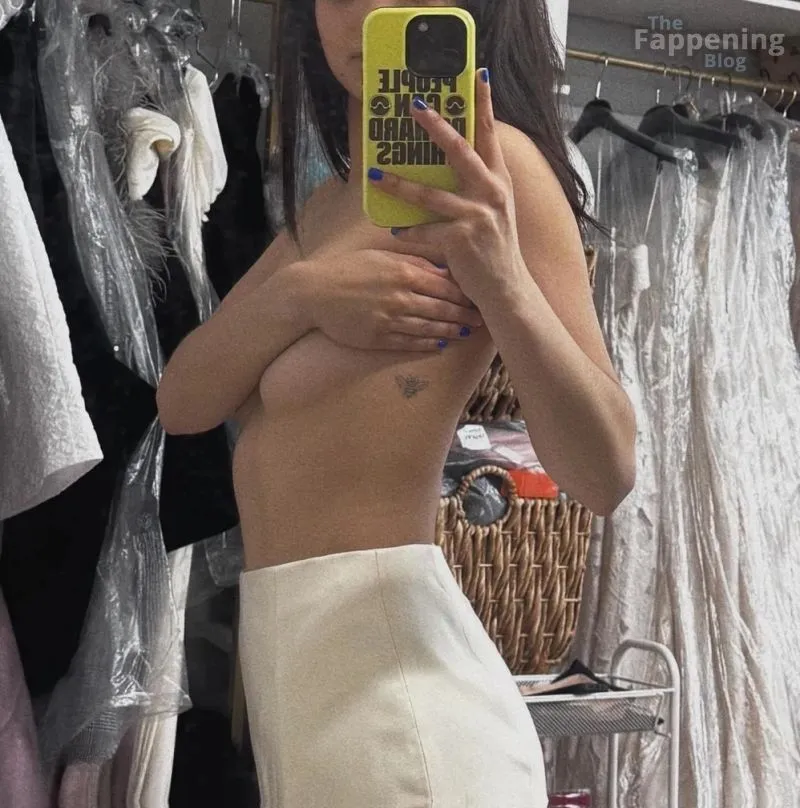 Rachel Zegler Topless (1 Photo)