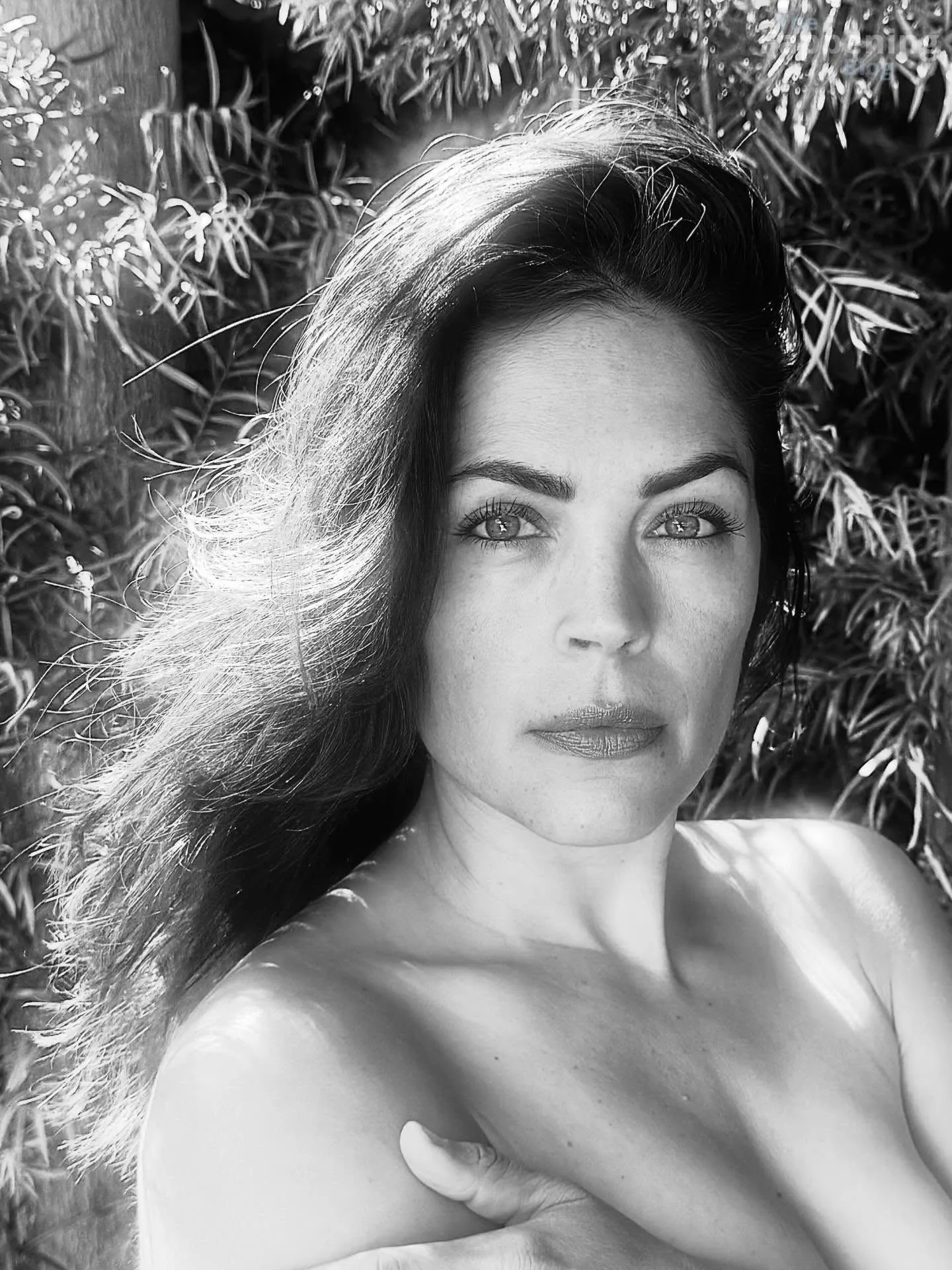 Kelly Thiebaud Nude & Sexy Collection (16 Photos)