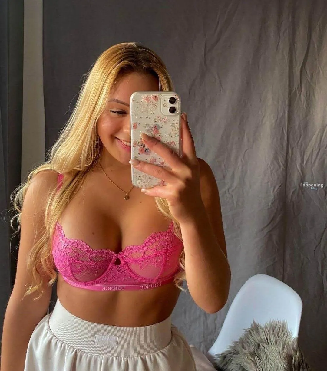 Lea Keller Sexy (9 Photos)