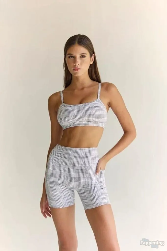 Rachelle Van Waardhuizen Sexy (9 Photos)