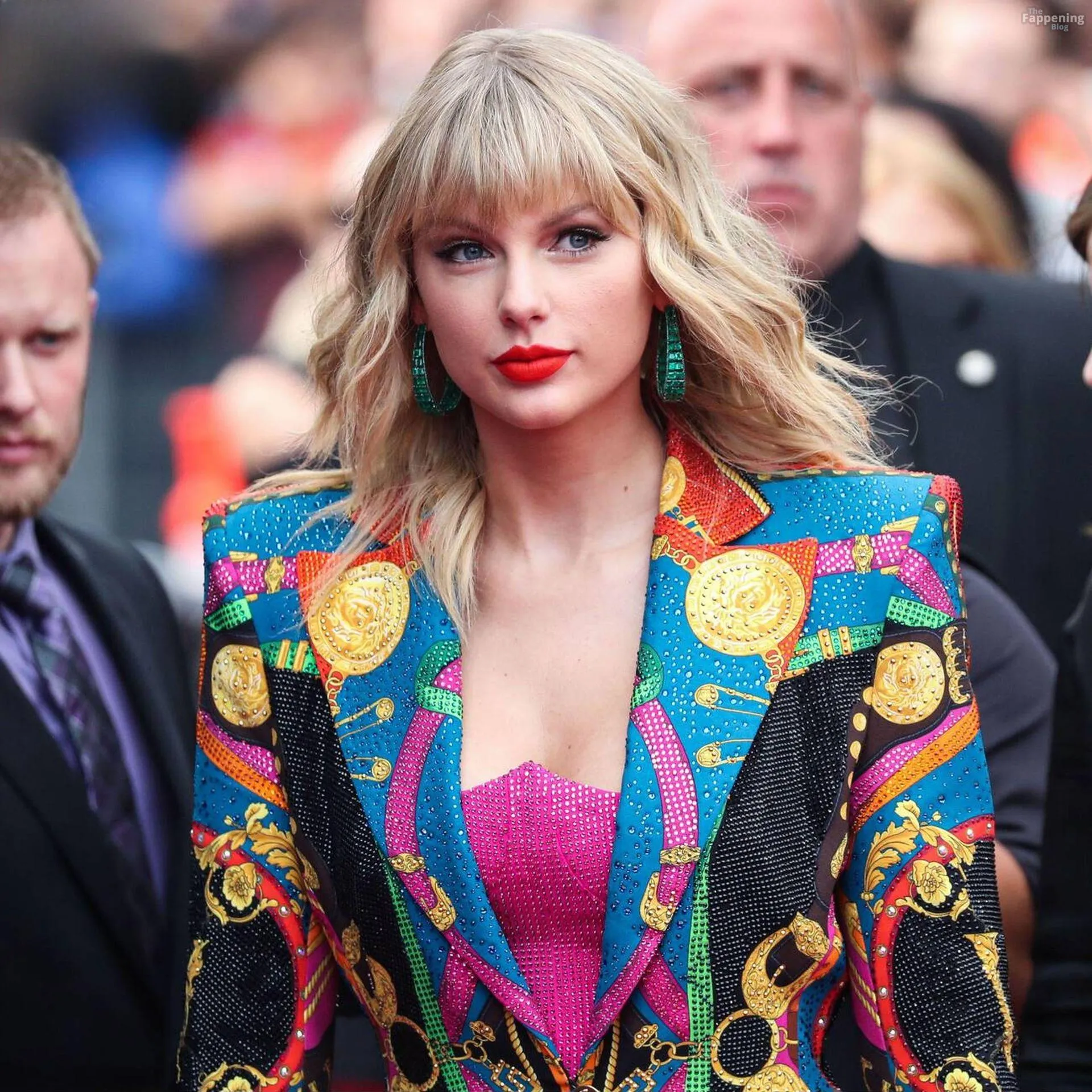 Taylor Swift Sexy Collection (26 Photos)