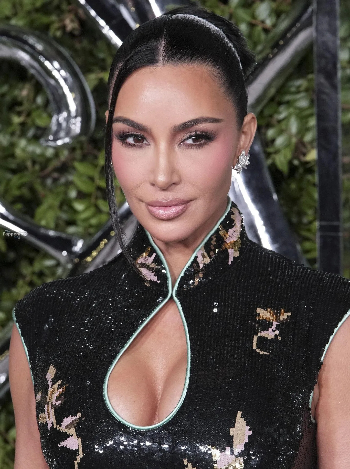 Kim Kardashian Shows Off Her Cleavage at the Lucas Museum of Narrative Art Opening Night (41 Photos)