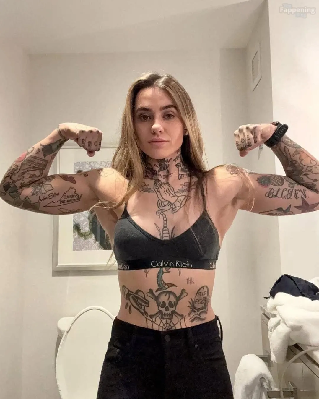 Morgan Wade Sexy (8 Photos)
